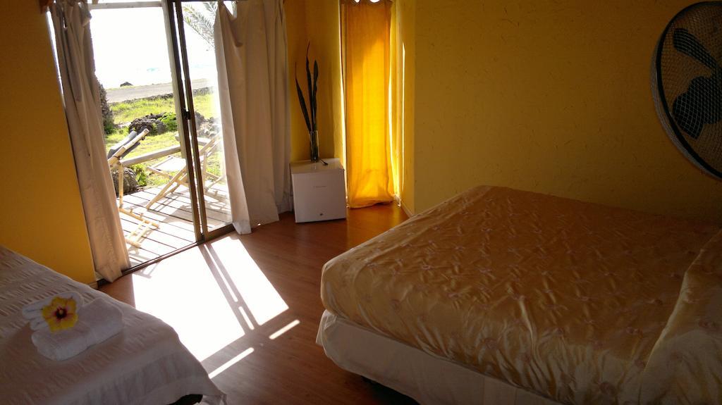 Mahia Hotel & Resto Hanga Roa Room photo