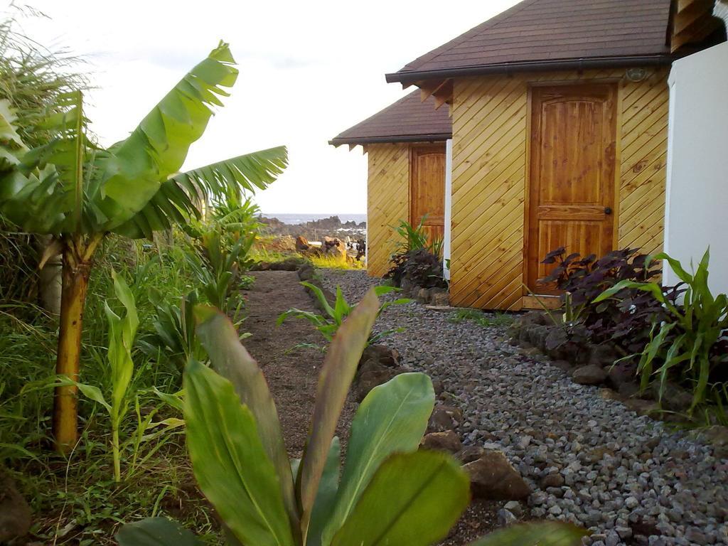 Mahia Hotel & Resto Hanga Roa Room photo