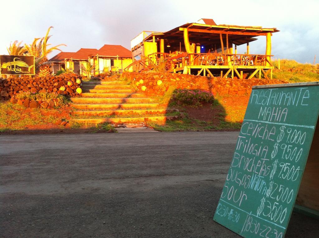 Mahia Hotel & Resto Hanga Roa Exterior photo